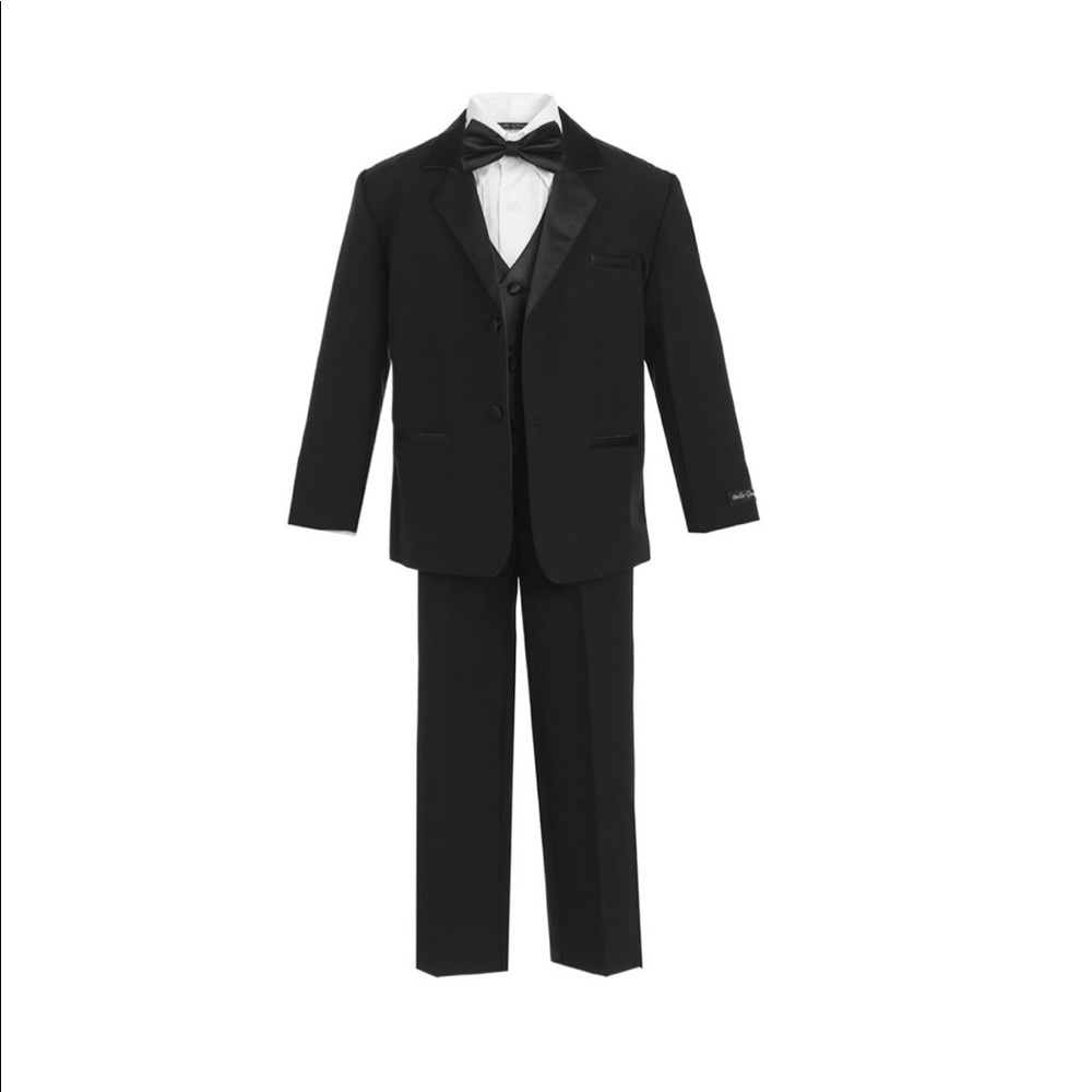BOYS TUXEDO SET - 5 PIECE SET